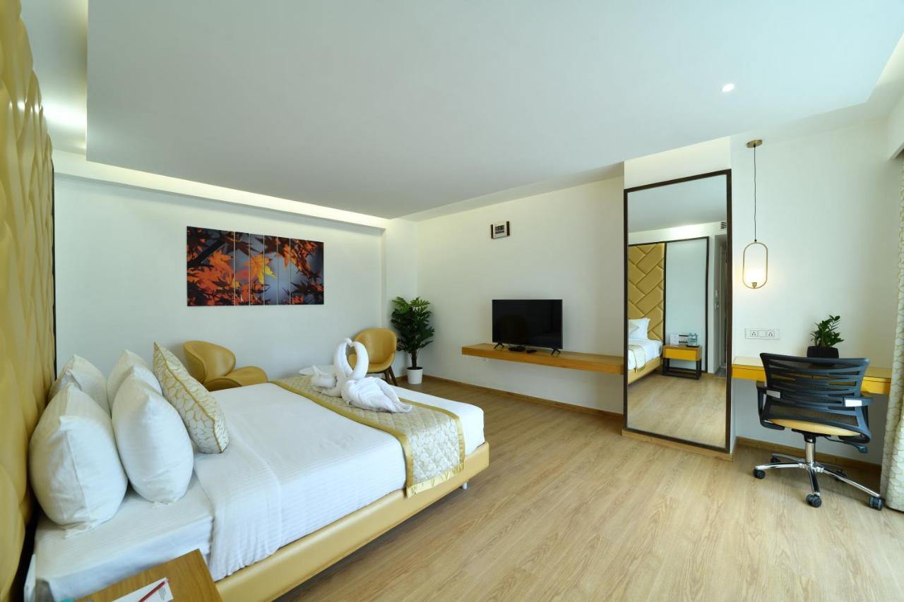 The President Hotel, Kumarapark Bangalore Luaran gambar